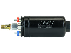 مضخة وقود AEM 400LPH عالية الضغط - مدخل أنثى M18x1.5 إلى مخرج ذكر M12x1.5