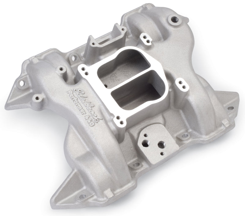 Edelbrock Performer 440 مع مشعب Egr