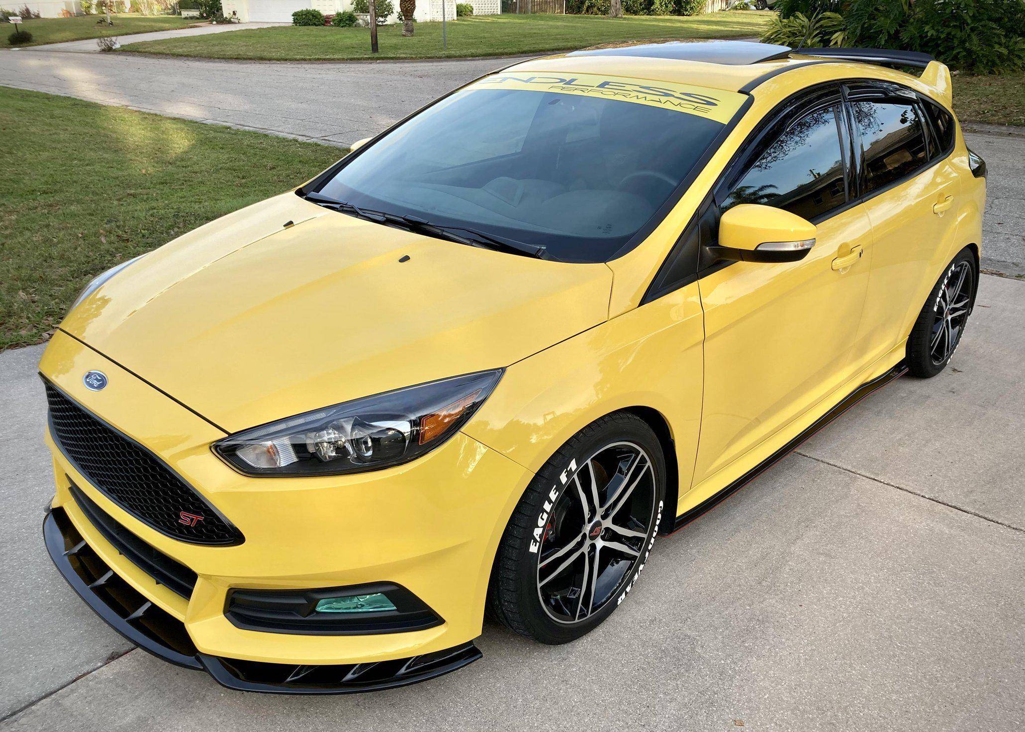 D2 Racing Coilovers for 2012-2018 Ford Focus ST MK3